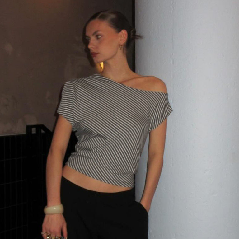 Hot Girl Personality Fashion Shoulder-baring Irregular T-shirt